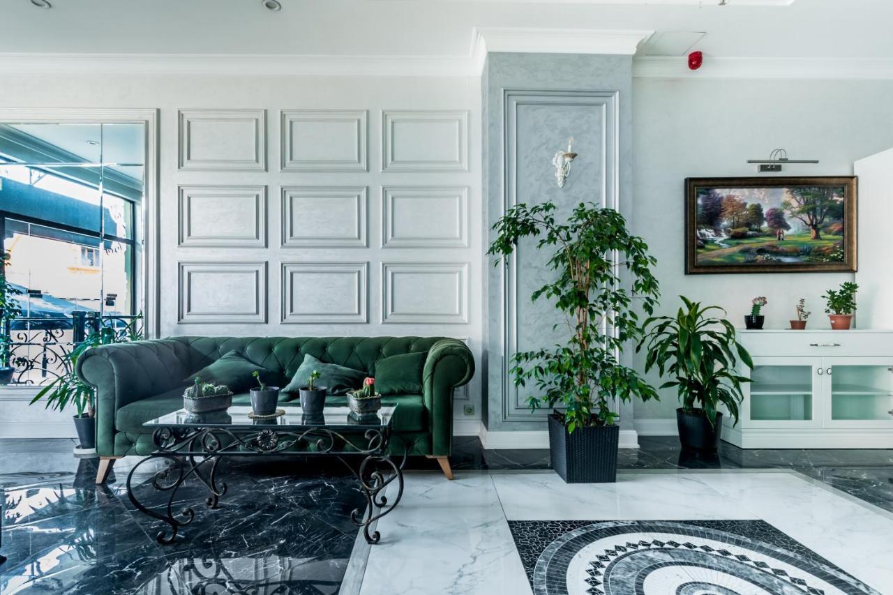 Old Garden Hotel バトゥーミ エクステリア 写真