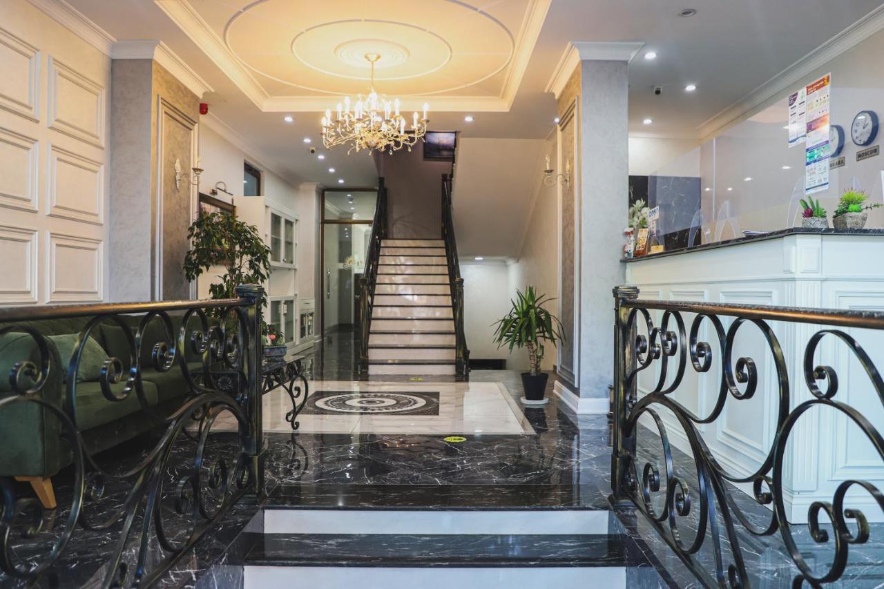 Old Garden Hotel バトゥーミ エクステリア 写真